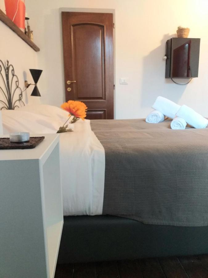 Suite Via Faenza Florenţa Exterior foto